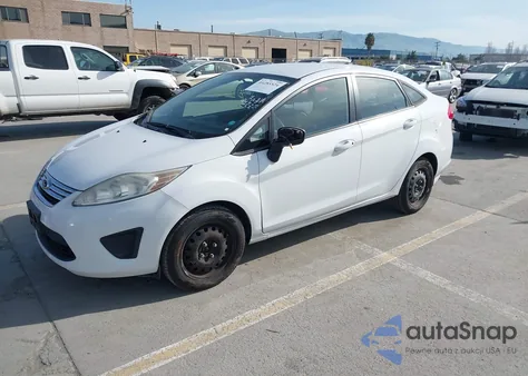 2013 Ford Fiesta Se из США, поврежденный, VIN 3FADP4BJ6DM186212